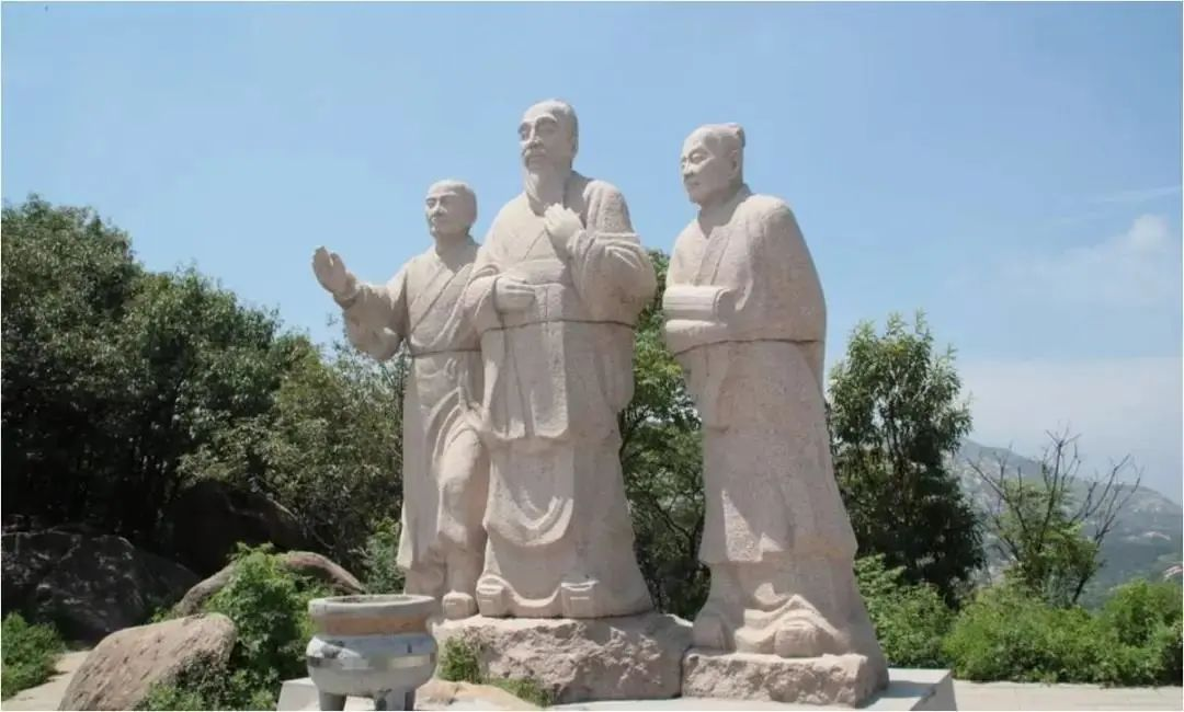 孔子望海像